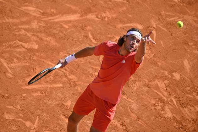 Tennis - Rolex Monte Carlo 2024 - ATP, Tennis Herren - Stefanos Tsitsipas - Grece TENNIS - Rolex Monte Carlo 2024 - MC - 11 04 2024 ChrysleneCaillaud Panoramic 