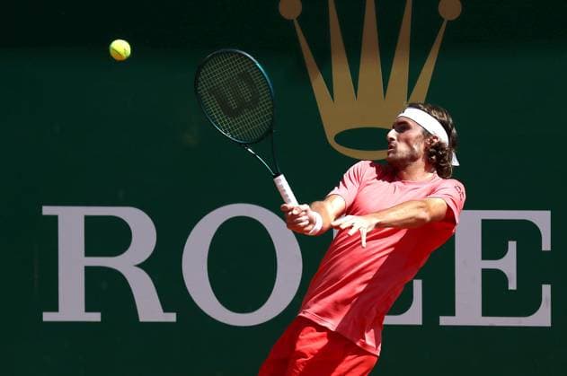 ROLEX MONTE-CARLO MASTERS HUITIEMES PHOTOPQR NICE MATIN Jean François Ottonello ; Roquebrune-Cap-Martin ; 11 04 2024 ; ROLEX MONTE-CARLO MASTERS HUITIEMES - Alexander Zverev (GER en bleu) vs Stefanos Tsitsipas (GRE en rouge) Roquebrune-Cap-Martin France  Copyright: xPHOTOPQR NICExMATIN MAXPPPxJeanxFrançoisxOttonellox 20240411NIM2850 20240411NIM2850