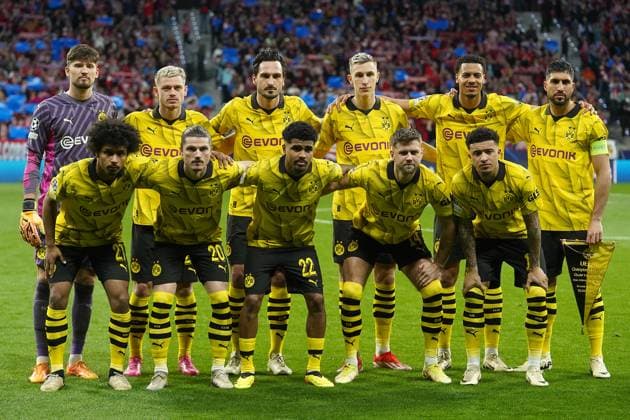Borussia Dortmund s team photo with Gregor Kobel, Julian Ryerson, Mats Hummels, Nico Schlotterbeck, Felix Nmecha, Emre Can, Karim Adeyemi, Marcel Sabitzer, Ian Maatsen, Niclas Fullkrug and Jadon Sancho during Champions League 2023 2024,Quarter-finals, 1st leg match. April 10,2024. (2024041001)