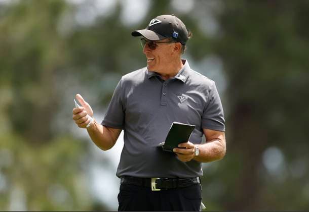 Phil Mickelson has a laugh after his drive on the fourth hole during the first round of the Masters Tournament at Augusta National Golf Club in Augusta, Georgia on Thursday, April 11, 2024.  AUG20240411119 JOHNxANGELILLO