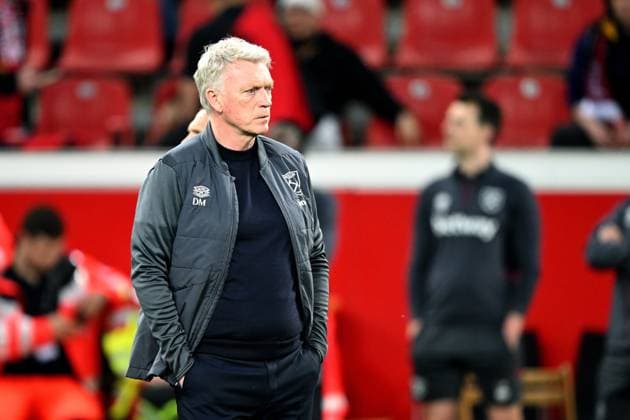 LEVERKUSEN - West Ham United FC trainer coach David Moyess during the UEFA Europa League quarter-final match between Bayer 04 Leverkusen and West Ham United at the BayArena on April 11, 2024 in Leverkusen, Germany. ANP Hollandse Hoogte UEFA Europa League 2023 24 2023 2024 xVIxANPxSportx xGerritxvanxKeulenxIVx 495762841 originalFilename: 495762841.jpg