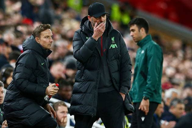 Liverpool manager Jurgen Klopp shows a look of dejection in the technical area Liverpool v Atalanta, UEFA Europa League, Quarter Final, First Leg, Football, Anfield, Liverpool, UK - 11 Apr 2024 EDITORIAL USE ONLY No use with unauthorised audio, video, data, fixture lists, club league logos or live services. Online in-match use limited to 120 images, no video emulation. No use in betting, games or single club league player publications.  Copyright: xMattxWest Shutterstockx 14424886aw