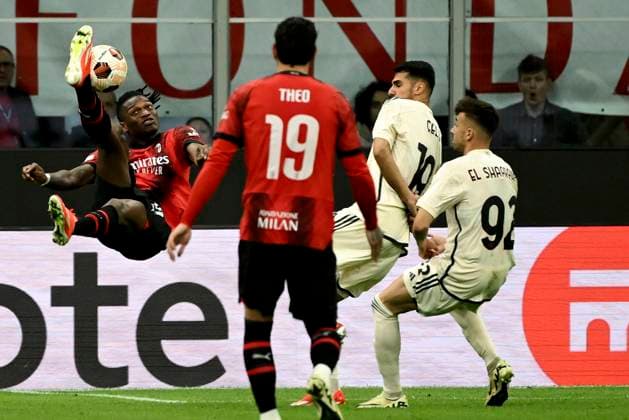 Fußball, EL, AC Mailand - AS Rom Rafael Leao of AC Milan in action during the Europa League football match between AC Milan and AS Roma at San Siro stadium in Milano (Italy), April 11th, 2024. AndreaxStaccioli