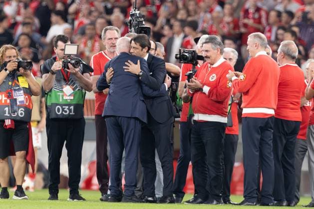 Sven-Goran Eriksson, Rui Costa, Toni during UEFA Europa League game between SL Benfica and Olympique de Marseille at Estadio Da Luz, Lisbon, Portugal. (Maciej Rogowski) Lisbon Estadio Da Luz Portugal Copyright: xMaciejxRogowskix slbom-14