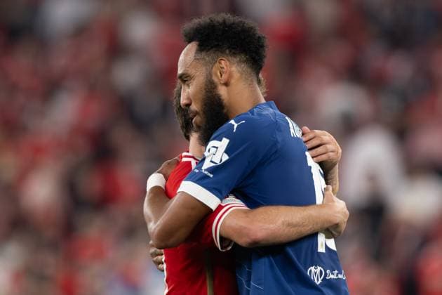 Joao Neves, Pierre-Emerick Aubameyang during UEFA Europa League game between SL Benfica and Olympique de Marseille at Estadio Da Luz, Lisbon, Portugal. (Maciej Rogowski) Lisbon Estadio Da Luz Portugal Copyright: xMaciejxRogowskix slbom-1-2