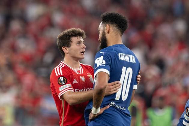 Joao Neves, Pierre-Emerick Aubameyang during UEFA Europa League game between SL Benfica and Olympique de Marseille at Estadio Da Luz, Lisbon, Portugal. (Maciej Rogowski) Lisbon Estadio Da Luz Portugal Copyright: xMaciejxRogowskix slbom-3