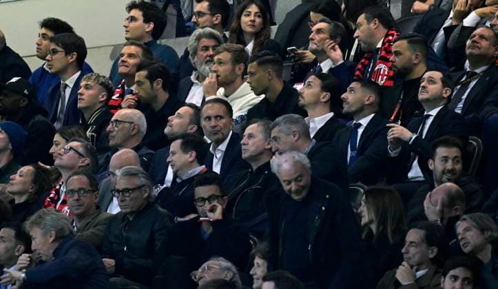 Foto IPP Paolo Bona Milano 11 04 2024 UEFA Europa League di Calcio stagione 2023 2024 partita Milan-Roma Nella foto Gerry Cardinale, propietario del Milan in tibuna Italy Photo Press Worldwide Copyright italy Italy ITALY  Copyright: xR4924_italyphotopressx
