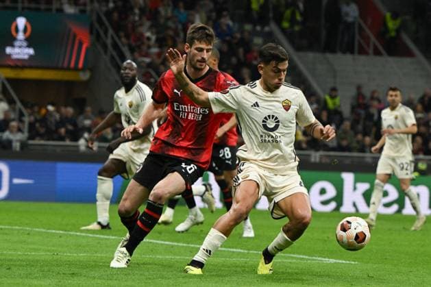 Football Europa League match - AC Milan vs AS Roma Paulo Dybala of AS Roma during the UEFA Europa League Semi finals first leg match between AC Milan and AS Roma on Avril 11, 2024 at Giuseppe Meazza San Siro Siro stadium in Milan, Italy. Credit: Tiziano Ballabio Milan Italy  Copyright: xIPAxSport ABACAx