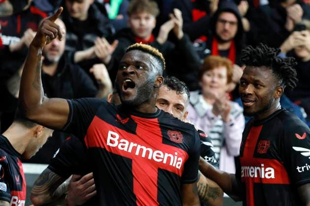 Leverkusen, Germany, UEFA Europa League, Bayer 04 Leverkusen West Ham United FC 2 0 Quarter Final,Quarter Finals 11 04 2024 at the Bay Arena in Leverkusen Victor BONIFACE LEV li has scored the goal to make it 2 0 and celebrates with his teammates