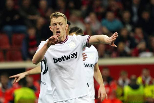 Football, UEFA Europa League 2023 2024, Bayer 04 Leverkusen West Ham United, 11 04 2024, Bayarena Leverkusen, James Ward Prowse West Ham United, action single image