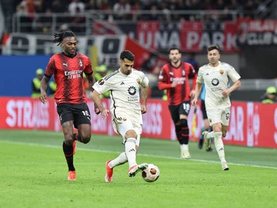 AC Milan v AS Roma: Quarter-Final First Leg - UEFA Europa League 2023 24 Gianluca Mancini is playing in the Europa League 2023-2024 match between Milan and Roma in Milan, Italy, on April 11, 2024. Milano ITA Italy  Copyright: xLorisxRosellix originalFilename:roselli-milanvro240411_npNfR.jpg
