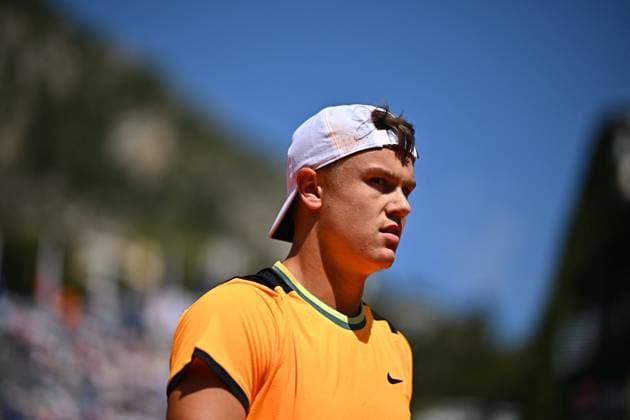 Monaco Rolex Masters Holger Rune (DEN) during his second round match at the Monaco Rolex Masters in Monte Carlo, on April, 11, 2024. Photo by Corinne Dubreuil ABACAPRESS.COM Monaco Monaco  Copyright: xDubreuilxCorinne ABACAx