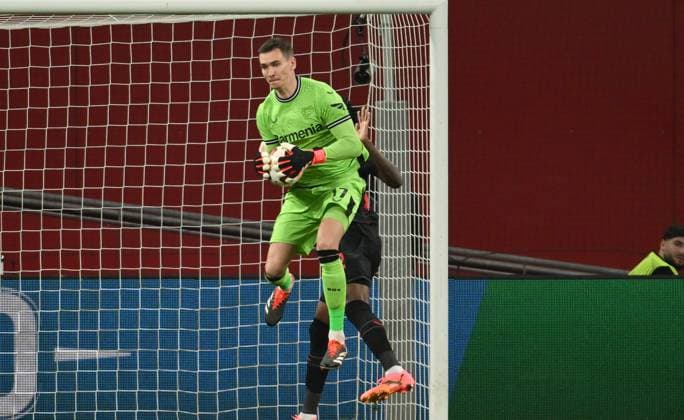 Goalkeeper Matej Kovar Bayer 04 Leverkusen in action 11 04 2024, Soccer Europa League, Season 2023 2024, Quarter-final first leg, Bayer 04 Leverkusen West Ham United Leverkusen BayArena Nordrhein Westfalen Germany Team2