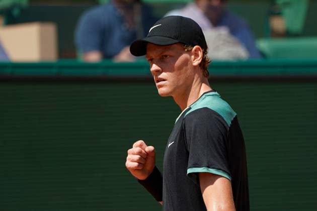 Jannik Sinner (Italie) TENNIS : Monaco Rolex Masters - 1 4 de finale - Monaco - 12 04 2024 NorbertScanella Panoramic 