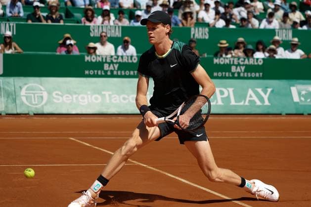 Jannik Sinner (Italie) TENNIS : Monaco Rolex Masters - 1 4 de finale - Monaco - 12 04 2024 NorbertScanella Panoramic 