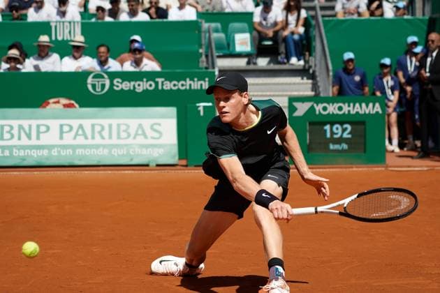 Jannik Sinner (Italie) TENNIS : Monaco Rolex Masters - 1 4 de finale - Monaco - 12 04 2024 NorbertScanella Panoramic 