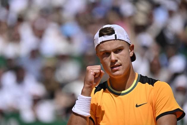 Tennis - Rolex Monte Carlo 2024 - ATP, Tennis Herren - Holger Rune - Danemark TENNIS - Rolex Monte Carlo 2024 - MC - 12 04 2024 ChrysleneCaillaud Panoramic 