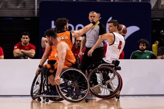 2024 IWBF Mens Repechage Kanda Netherlands 12 04 2024 Mendel Op Den Orth Netherlands, 2 , Nikola Goncin Canada, 4 on the ball 2024 IWBF Mens Repechage Kanda Netherlands, Azur Arena, Antibes Copyright: xBEAUTIFULxSPORTS Wunderlx