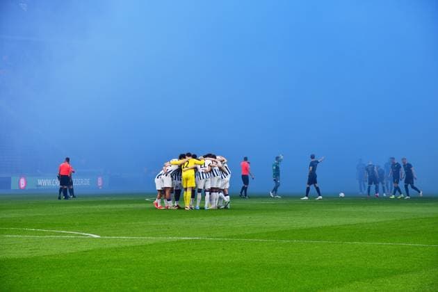 Pyrotechnics, Fans FC Hansa Rostock, GER, Hertha BSC vs FC Hansa Rostock, Soccer Men, 2 Bundesliga, Season 2023 2024, 29 Matchday, 12 04 2024 DFL REGULATIONS PROHIBIT ANY USE OF PHOTOGRAPHS AS IMAGE SEQUENCES AND OR QUASI VIDEO GER, Hertha BSC vs FC Hansa Rostock, Soccer Men, 2 Bundesliga, Season 2023 2024, 29 Matchday, 12 04 2024 Berlin Copyright: xEibner-Pressefotox xClaudiusxRaux EP_CRH