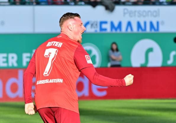 12 04 2024 Soccer Season 2023 2024 2 Soccer Bundesliga 29 Matchday SpVgg Greuther Fürth Kleeblatt 1 FC Kaiserslautern Lautern FCK Rote Teufel Sportfoto Zink MeZi xmexzix DFL regulations prohibit any use of photographs as image sequences and or quasi video only for editorial use Torjubel Jubel Freude nach Treffer Tor Torschuß zum 0 1 Marlon Ritter 7, 1 FC Kaiserslautern FCK