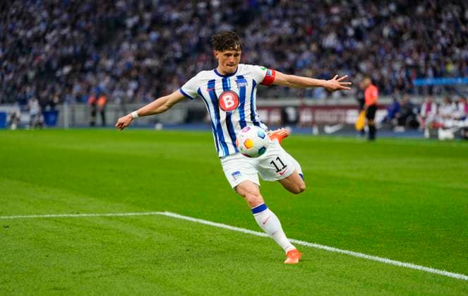 Germany, Berlin, 12 04 2024, Olympic Stadium, Hertha BSC vs FC Hansa Rostock 2 Bundesliga, Fabian Reese Hertha Berlin controls the ball Berlin Olympic Stadium Berlin Germany eu-images-659