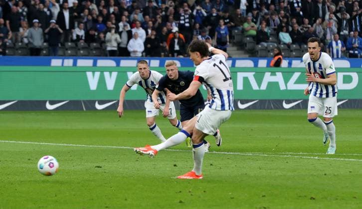 Fabian Reese shoots penalty kick against for 2 0 Sport Football Soccer DFL 2 Bundesliga Men 29 Matchday Season 2023 2024 12 04 2024 Hertha BSC Berlin vs FC Hansa Rostock DFL regulations prohibit any use of photographs as image sequences and or quasi video