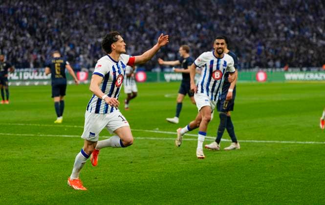 Germany, Berlin, 12 04 2024, Olympic Stadium, Hertha BSC vs FC Hansa Rostock 2 Bundesliga, Fabian Reese Hertha Berlin celebrates the second goal Berlin Olympic Stadium Berlin Germany eu-images-659