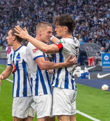 Soccer, Men, Season 2023 2024, 2 Bundesliga 29 Matchday , Hertha BSC F C Hansa Rostock, f l Palko Dardai Hertha BSC , Fabian Reese Hertha BSC , Celebration after goal to 2 0, 12 04 2024, Copyright: xSebastianxRäppold MatthiasxKochx