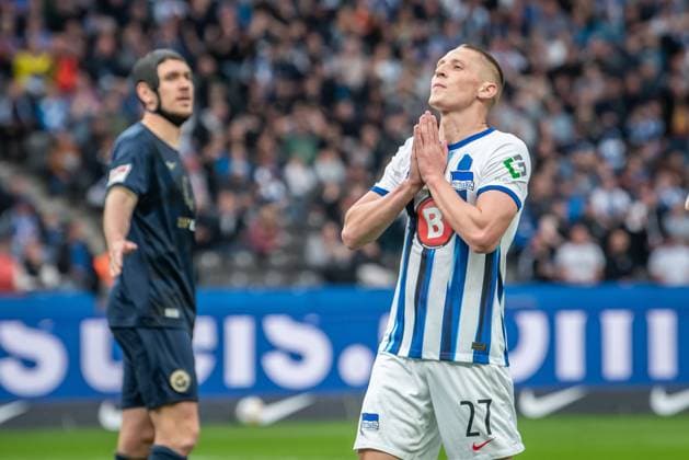 2 Soccer Bundesliga, Hertha BSC vs Hansa Rostock Berlin, 12 04 2024 Palko Dardai Hertha BSC, 27 frustrated 2 Soccer Bundesliga, Hertha BSC vs Hansa Rostock, Olympiastadion, Berlin, 12 04 2024 DFL REGULATIONS PROHIBIT ANY USE OF PHOTOGRAPHS AS IMAGE SEQUENCES AND OR QUASI VIDEO Copyright: xBEAUTIFULxSPORTS LucianoxLimax