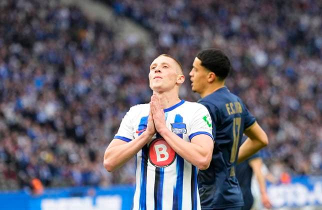 Germany, Berlin, 12 04 2024, Olympic Stadium, Hertha BSC vs FC Hansa Rostock 2 Bundesliga, Palko Dardai Hertha Berlin gestures Berlin Olympic Stadium Berlin Germany eu-images-659