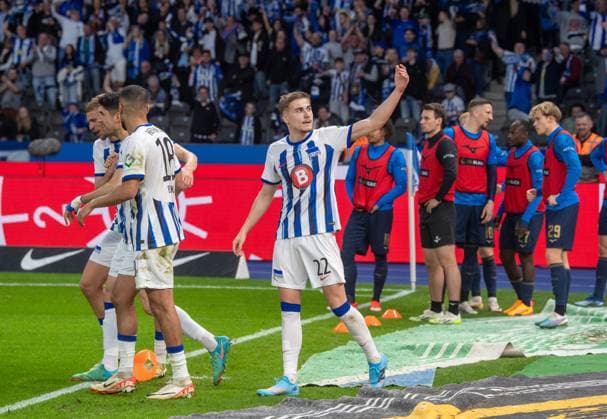 Soccer, Men, Season 2023 2024, 2 Bundesliga 29 Matchday , Hertha BSC F C Hansa Rostock, f l Marton Dardai Hertha BSC Andreas Bouchalakis Hertha BSC , Aymen Barkok Hertha BSC , Marten Winkler Hertha BSC , Celebration after goal to 3 0, 12 04 2024, Copyright: xSebastianxRäppold MatthiasxKochx