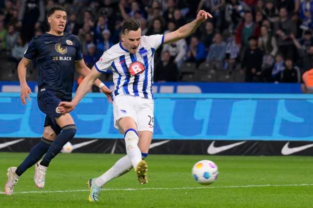 Haris Tabakovic Hertha BSC, 25 , shoots Hertha to 4 0, Goal, Hertha BSC FC Hansa Rostock, 2 Bundesliga, Football, DFB, Season 2023 2024, Matchday 29, Olympia Stadion Berlin, DFB DFL REGULATIONS PROHIBIT ANY USE OF PHOTOGRAPHS AS IMAGE SEQUENCES AND OR QUASI VIDEO, 12 04 2024, Copyright: HMBxMedia UwexKoch