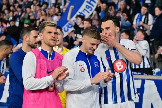 Hertha BSC Berlin celebrates victory, GER, Hertha BSC vs FC Hansa Rostock, Soccer Men, 2 Bundesliga, Season 2023 2024, Matchday 29, 12 04 2024 DFL REGULATES PROHIBIT ANY USE OF PHOTOGRAPHS AS IMAGE SEQUENCES AND OR QUASI VIDEO GER, Hertha BSC vs FC Hansa Rostock, Soccer Men, 2 Bundesliga, Season 2023 2024, Matchday 29, 12 04 2024 Berlin Copyright: xEibner-Pressefotox xClaudiusxRaux EP_CRH