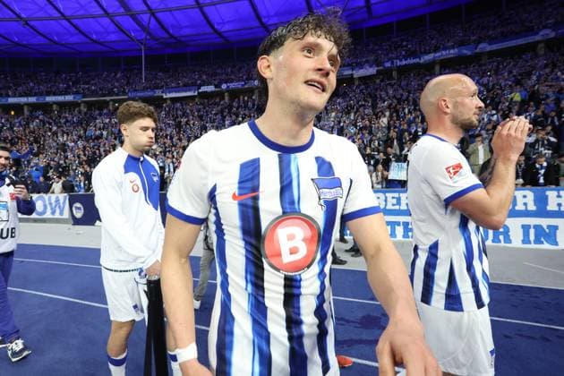 DEU, DFL, 2 FBL, Hertha BSC vs Hansa Rostock, 12 04 2024, Berliner Olympiastadion, Berlin, DEU, DFL, 2 FBL, Hertha BSC vs Hansa Rostock, im Bild Fabian Reese Hertha BSC Berlin 11 DFL regulations prohibit any use of Photographs as image sequences and or quasi video Foto Juergen Engler nordphoto GmbH nordphotoxGmbHx xEngler nph00076