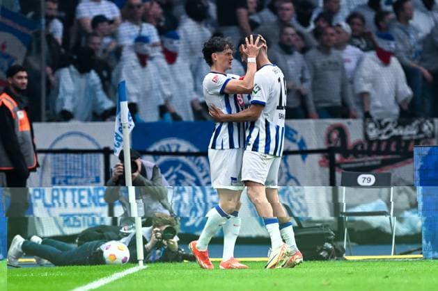 2 Bundesliga Hertha BSC Berlin FC Hansa Rostock on 12 04 2024 at the Olympiastadion in Berlin Cheering, goal celebration, goal scorer, goal scorer Fabian Reese Hertha BSC Berlin cheers after his goal to 2 0 with Aymane Barkok Hertha BSC Berlin MT