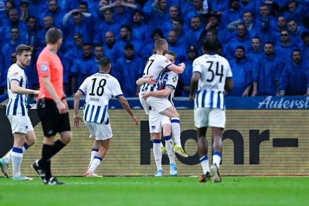 2 Bundesliga Hertha BSC Berlin FC Hansa Rostock on 12 04 2024 at the Olympiastadion in Berlin Cheers, goal celebration, goal scorer, goal scorer Palko Dardai Hertha BSC Berlin cheers after his goal for 1 0 MT