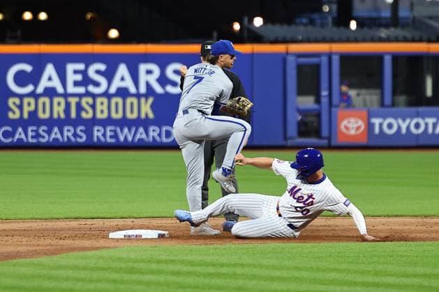 MLB, Baseball Herren, USA Kansas City Royals Vs. New York Mets Kansas City Royals shortstop Bobby Witt Jr. 7 is stepping on base and throwing to first base as New York Mets Pete Alonso 20 slides into second base during the second inning of a baseball game at Citi Field in New York City, New York, on April 12, 2024. New York New York United States  Copyright: xGordonxDonovanx originalFilename:donovan-kansasci240412_npbLj.jpg