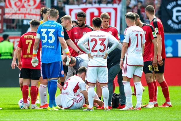 Yannik Engelhardt Fortuna Duesseldorf, 06 am boden, GER, SV Wehen Wiesbaden vs Fortuna Duesseldorf, Football, 2 Bundesliga, Matchday 29, Season 2023 2024, 13 04 2024 DFL REGULATIONS PROHIBIT ANY USE OF PHOTOGRAPHS AS IMAGE SEQUENCES AND OR QUASI VIDEO GER, SV Wehen Wiesbaden vs Fortuna Duesseldorf, Football, 2 Bundesliga, Matchday 29, Season 2023 2024, 13 04 2024 Wiesbaden Copyright: xEibner-Pressefoto FlorianxWieganx EP_FWD