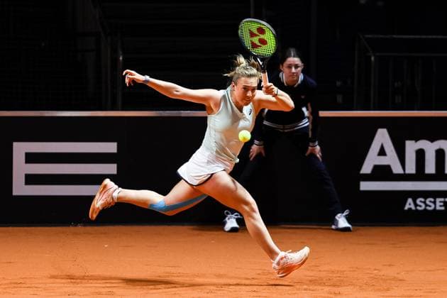 Carolina Kuhl GER Porsche Tennis Grand Prix GP Stuttgart 2024, Porsche Arena, 13 04 2024 GER Porsche Tennis Grand Prix GP Stuttgart 2024 Porsche Arena, 13 04 2024 Stuttgart Copyright: xEibner-Pressefoto RogerxBuerkex EP