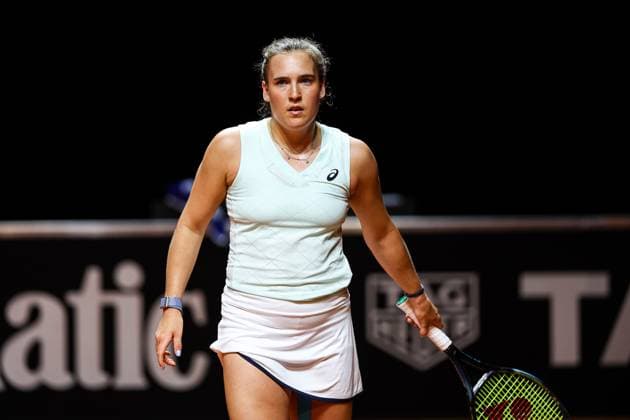 Carolina Kuhl GER Porsche Tennis Grand Prix GP Stuttgart 2024, Porsche Arena, 13 04 2024 GER Porsche Tennis Grand Prix GP Stuttgart 2024 Porsche Arena, 13 04 2024 Stuttgart Copyright: xEibner-Pressefoto RogerxBuerkex EP