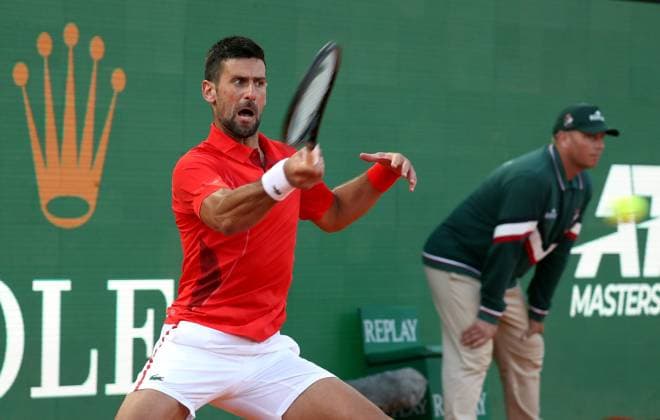 DEMI ROLEX MC MASTERS DJOKOVIC RUUD PHOTOPQR NICE MATIN Jean François Ottonello ; Roquebrune-Cap-Martin ; 13 04 2024 ; Demi-finale Rolex Monte-Carlo Masters - Novak Djokovic (SRB en rouge) vs Casper Ruud (NOR en noir) Roquebrune-Cap-Martin France Copyright: xPHOTOPQR NICExMATIN MAXPPPxJeanxFrançoisxOttonellox 20240413NIM8223 20240413NIM8223