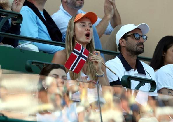DEMI ROLEX MC MASTERS DJOKOVIC RUUD PHOTOPQR NICE MATIN Jean François Ottonello ; Roquebrune-Cap-Martin ; 13 04 2024 ; Demi-finale Rolex Monte-Carlo Masters - ambiance - supportrice de Ruud Roquebrune-Cap-Martin France Copyright: xPHOTOPQR NICExMATIN MAXPPPxJeanxFrançoisxOttonellox 20240413NIM8257 20240413NIM8257