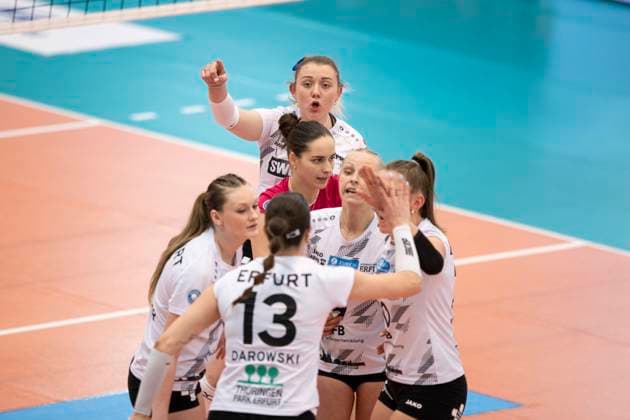 2 Bundesliga Women Pro Schwarz Weiss Erfurt vs DSHS SnowTrex Köln 13 04 2024 Cheers Schwarz Weiss Erfurt 2 Bundesliga Women Pro Schwarz Weiss Erfurt vs DSHS SnowTrex Köln Riethsporthalle Erfurt 13 04 2024 Copyright: xBEAUTIFULxSPORTS Duehringx