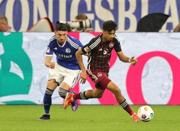 13 04 2024 Soccer Season 2023 2024 2 Soccer Bundesliga 29 Matchday FC Schalke 04 S04 Knappen 1 FC Nuremberg FCN Club Sportfoto Zink DaMa xdaxmax DFL regulations prohibit any use of photographs as image sequences and or quasi video only for editorial use Yusuf Kabadayi 17, FC Schalke 04 S04 Nathaniel Brown 27, 1 FC Nuremberg FCN