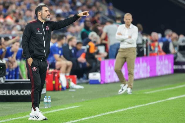 2 Bundesliga FC Schalke 04 1 FC Nürnberg on 13 04 2024 at the Veltins Arena in Schalke Coach Cristian Fiel Nuernberg gestures MH