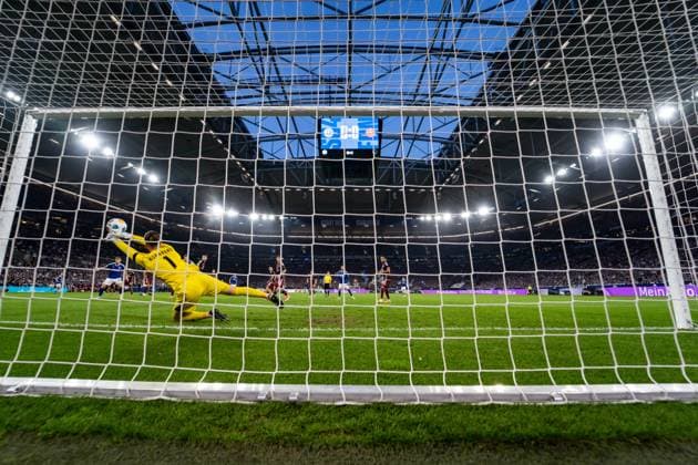 GER, 2 FBL, FC Schalke 04 vs 1 FC Nürnberg Nuernberg 13 04 2024, Veltins Arena, Gelsenkirchen, GER, 2 FBL, FC Schalke 04 vs 1 FC Nürnberg Nuernberg In the picture Carl Klaus 1 FC Nürnberg Nuernberg, 1 with parade, holds the ball, backdoor camera, remote, nordphotoxGmbHxx xChristianxSchulze nph000300