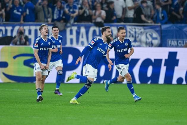 13 04 2024, Football, 2 Bundesliga, Matchday 29 Season 2023 2024, FC Schalke 04 1 FC Nuernberg, Kenan Karaman FC Schalke 04 celebrates the goal for 1 0 xRHR PHOTO TKx Copyright: RHR-FOTOx RHR-FOTO TK