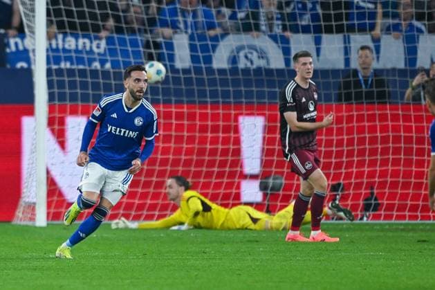 13 04 2024, Football, 2 Bundesliga, Matchday 29 Season 2023 2024, FC Schalke 04 1 FC Nuernberg, Kenan Karaman FC Schalke 04 celebrates the goal for 1 0 xRHR PHOTO TKx Copyright: RHR-FOTOx RHR-FOTO TK