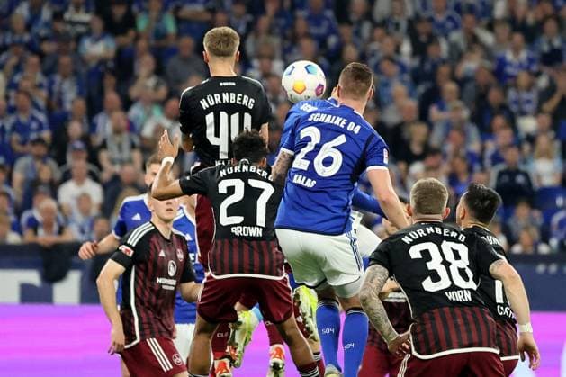 Finn Jeltsch 1 FC Nuremberg and Tomas Kalas FC Schalke 04 at the match of the 2 BL season 2023 24 FC Schalke 04 1 FC Nuremberg Copyright Thomas Pakusch