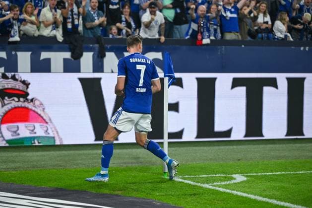 13 04 2024, Football, 2 Bundesliga, Matchday 29 Season 2023 2024, FC Schalke 04 1 FC Nuernberg, Paul Seguin FC Schalke 04 celebrates the goal for 2 0 xRHR PHOTO TKx Copyright: RHR-FOTOx RHR-FOTO TK